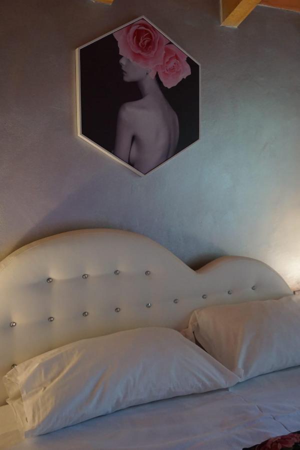 Notte Rosa Suites & Relax Fornovo di Taro Kültér fotó